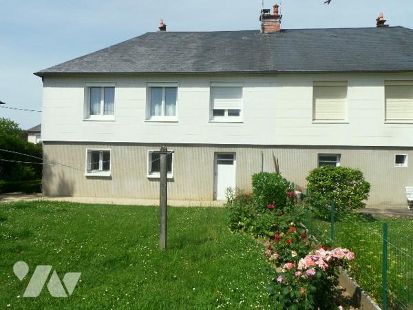 A vendre sur COULAINES, maison semi mitoyenne proche toutes commodités