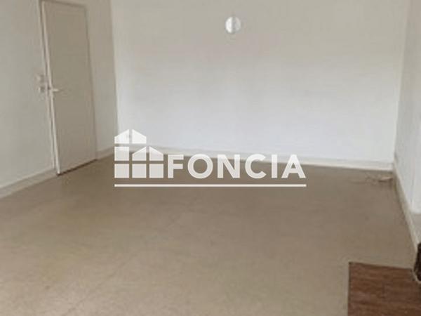 Location Appartement 3 pièces 85.37 m² - RESIDENCE DU PARC 6 RUE DES ECOLES Marthon 16380