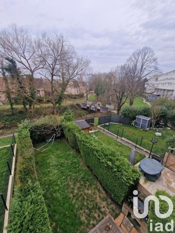 Appartement 4 pièces de 70 m² à Savigny-le-Temple (77176)