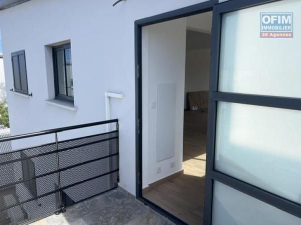 A Louer appartement de type T3 neuf dans une petite résidence sécurisée centre ville de L'ETANG SALE LES HAUTS