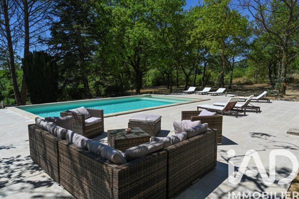 Maison à vendre 6 pièces 250 m² Vaison-la-Romaine