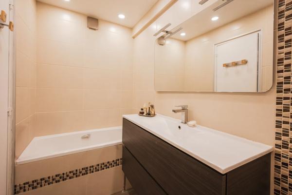 Appartement Courbevoie - BÉCON LES BRUYERES