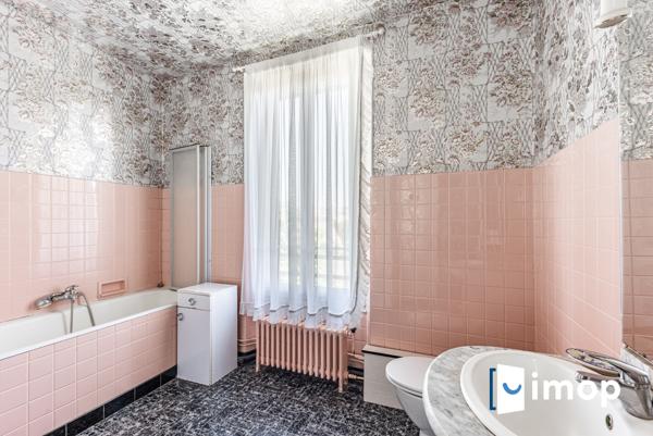 Meulière indépendante 4 chambres sur grand terrain de plus de 1000 m2