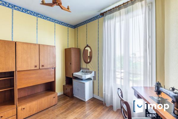 Meulière indépendante 4 chambres sur grand terrain de plus de 1000 m2