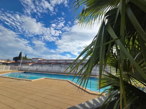 Charmante maison de vacances en résidence avec piscine – Les Jardins de Neptune