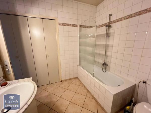 Appartement à louer 2 pièces 52.24m² Le Mans (72000)