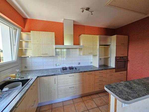 Grande maison familiale avec dépendances à Mésanger, au calme de la campagne