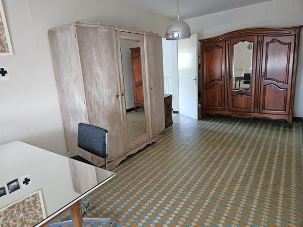 Grande maison familiale avec dépendances à Mésanger, au calme de la campagne