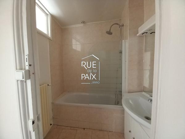 79390 THENEZAY Maison Thenezay 9 pièce(s) 194 m2