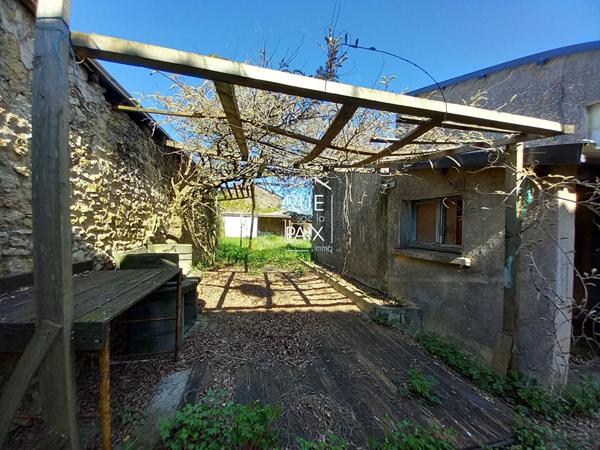 79390 THENEZAY Maison Thenezay 9 pièce(s) 194 m2