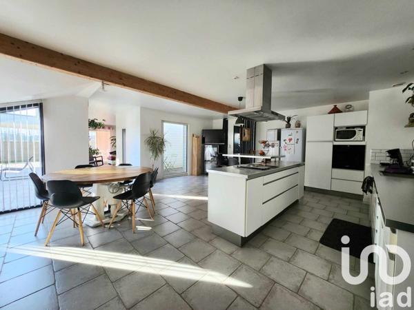 Maison à vendre 6 pièces 170 m² Naintré