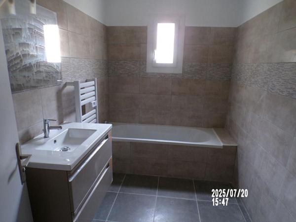 PROCHE CENTRE VILLE NARBONNE - Maison  5 pièce(s) 107 m2