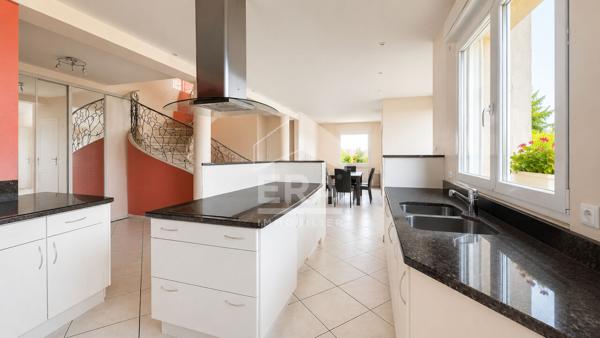 Très belle maison d'architecte de 182m2 à Chartres