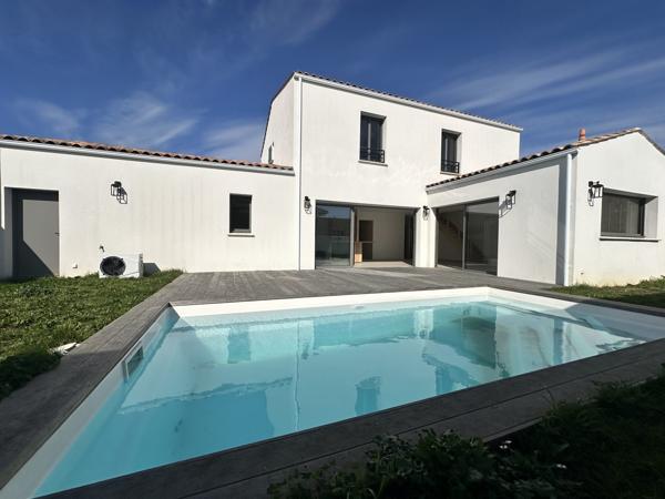 Maison récente à ANGOULINS