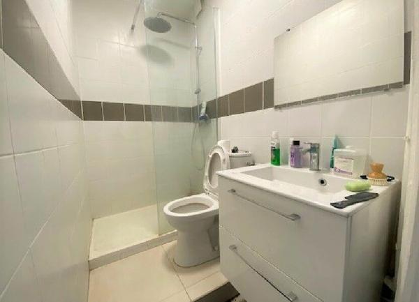 Appartement à vendre    1 pièce •  Saint-Denis