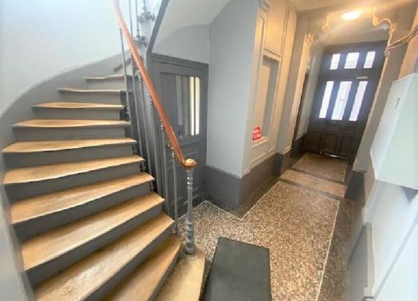 Appartement à vendre    1 pièce •  Saint-Denis