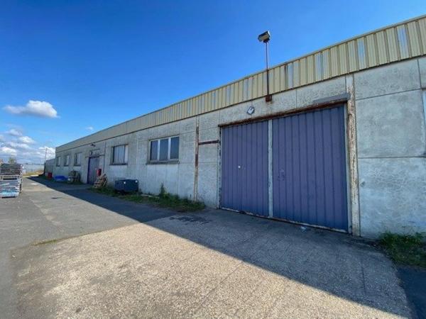 Local Commercial à VIMOUTIERS, 61120 - 8 pièces 2112m²