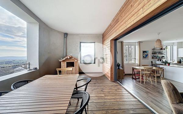 Appartement à vendre    4 pièces • 93,50 m2 Saint-Sorlin