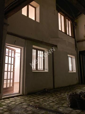 Local commercial Pontoise 72.03m2