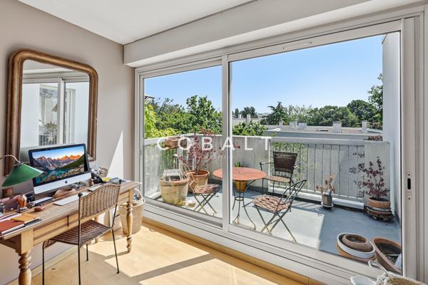 Dernier étage avec terrasse plein sud : un bel appartement familial aux prestations soignées