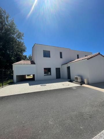 Maison Saint Vincent Sur Jard 5 pièce(s) 120 m2