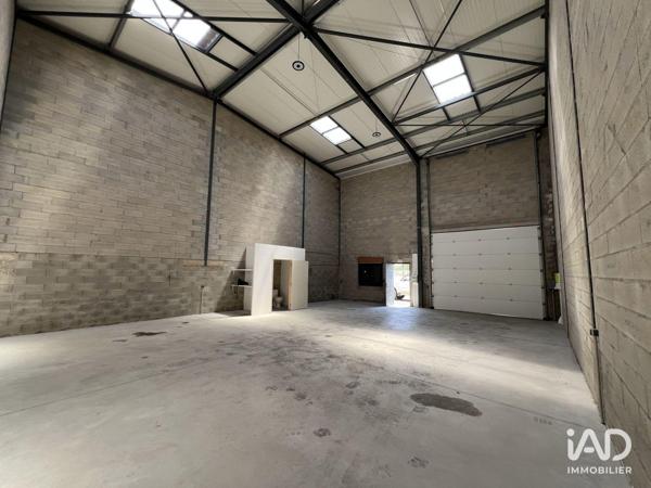 Location hangar 135 m² Béziers