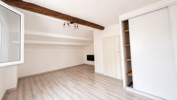 Location                                                      Appartement
                        
                     3 pièces                      84 m2                     à Pourrières
