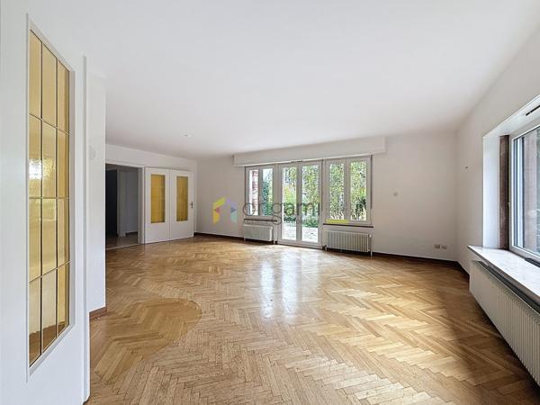 MUNDOLSHEIM - Cossue maison sur 9ares