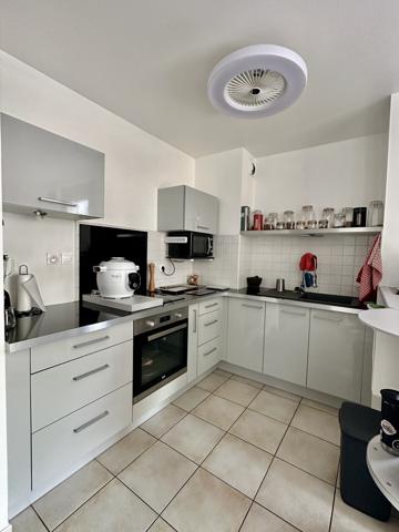 Appartement T2 meublé - 37m² - La Possession - Vue mer et Piscine