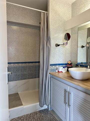 Appartement T2 meublé - 37m² - La Possession - Vue mer et Piscine