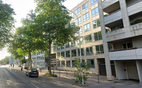 Stationnement à louer    10 m2 Lyon 3