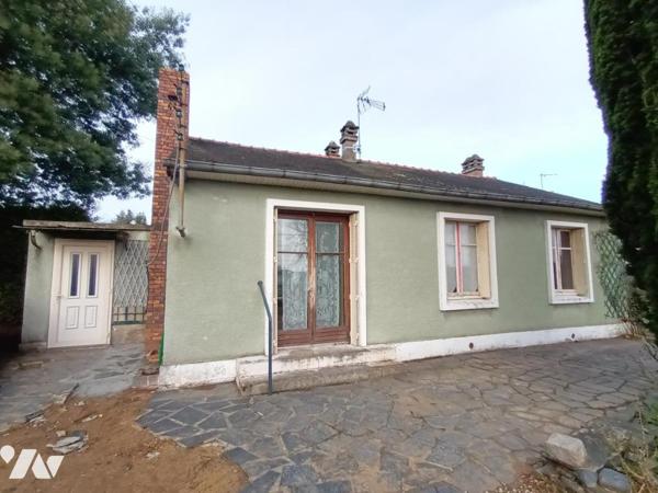 Ensemble immobilier avec maison 3 chambres et local commercial loué !