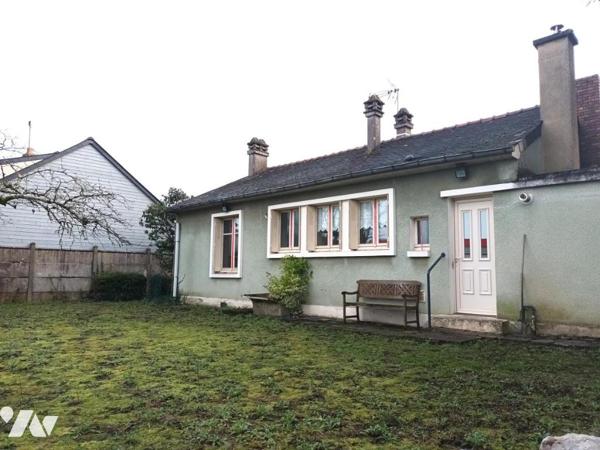 Ensemble immobilier avec maison 3 chambres et local commercial loué !