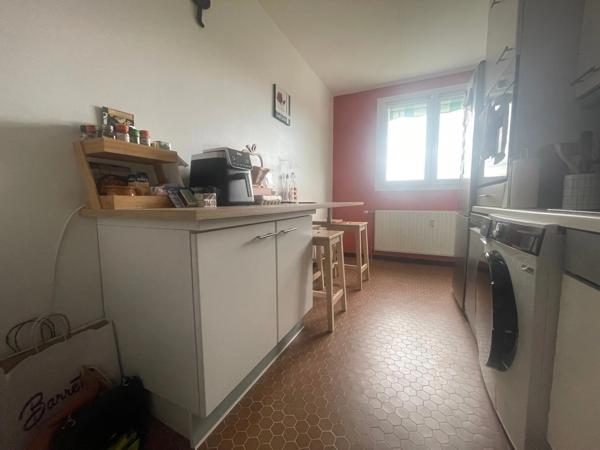 Appartement T4- 81,63m2- 8ème et dernier étage- Cave- Parking Privatif- Garage- Vue dégagée