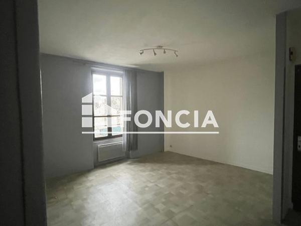 Location Appartement 3 pièces 42.14 m² - 1 RUE DE TILLANCOURT Chateau Thierry 02400