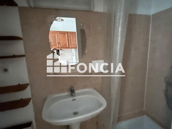 Location Appartement 3 pièces 42.14 m² - 1 RUE DE TILLANCOURT Chateau Thierry 02400