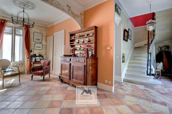 BORDEAUX quartier Judaïque - à vendre maison bourgeoise en pierre avec 3/4 chambres et patio