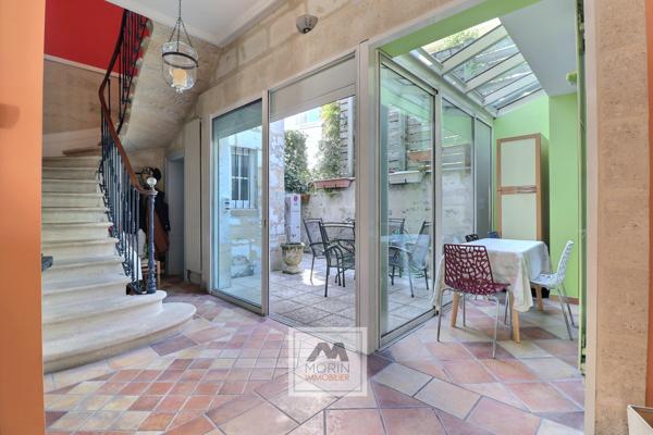 BORDEAUX quartier Judaïque - à vendre maison bourgeoise en pierre avec 3/4 chambres et patio