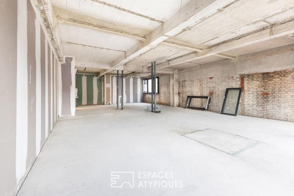 Loft industriel brut à aménager