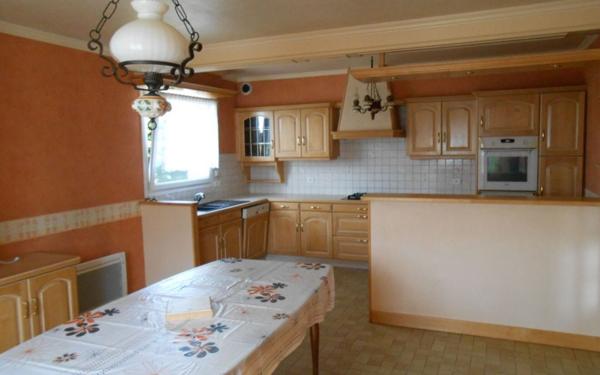 Maison à louer    5 pièces • 156,99 m2 Plougar