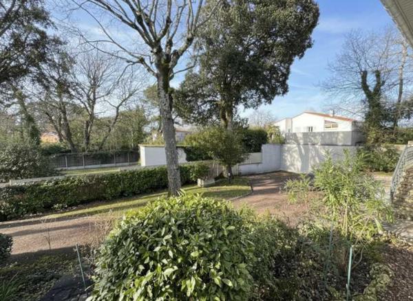 Royan, Le Chay, Emplacement, Volume et qualité de construction !