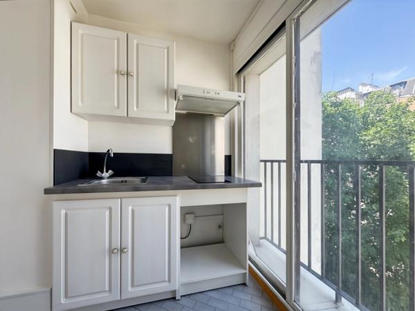 GRAND STUDIO À FORT POTENTIEL SAINT-JACQUES / DENFERT-ROCHEREAU PARIS 14EME ARRONDISSEMENT (75)