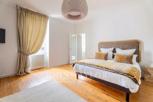 Domaine d’exception avec activité hoteliere et restaurationau coeur du perrigord blanc – Château du XVIIIᵉ siècle au cœur d’un parc boisé de 3,5 hectares