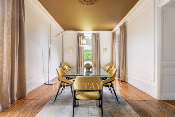 Domaine d’exception avec activité hoteliere et restaurationau coeur du perrigord blanc – Château du XVIIIᵉ siècle au cœur d’un parc boisé de 3,5 hectares