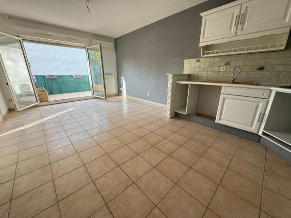 13013 Bien RARE à la vente appt T3 qui se vit comme une maison