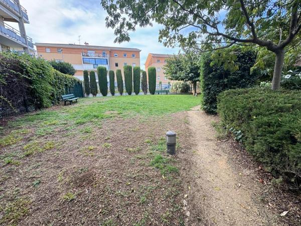 13013 Bien RARE à la vente appt T3 qui se vit comme une maison