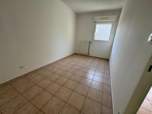 13013 Bien RARE à la vente appt T3 qui se vit comme une maison