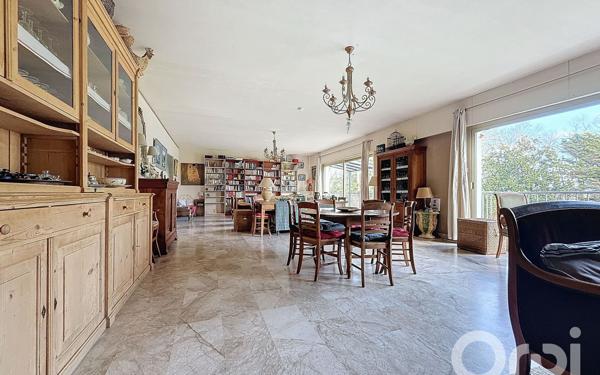 Maison à vendre    8 pièces • 450,70 m2 Apremont