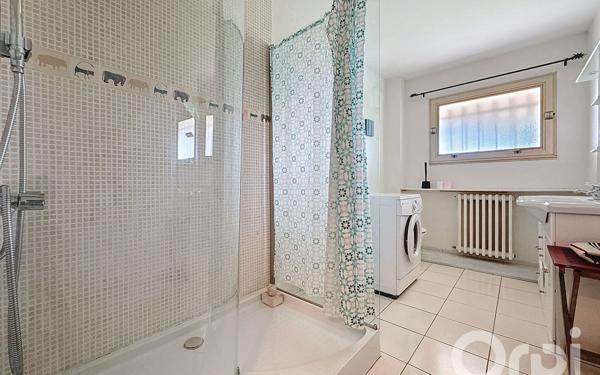 Maison à vendre    8 pièces • 450,70 m2 Apremont