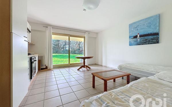 Maison à vendre    8 pièces • 450,70 m2 Apremont